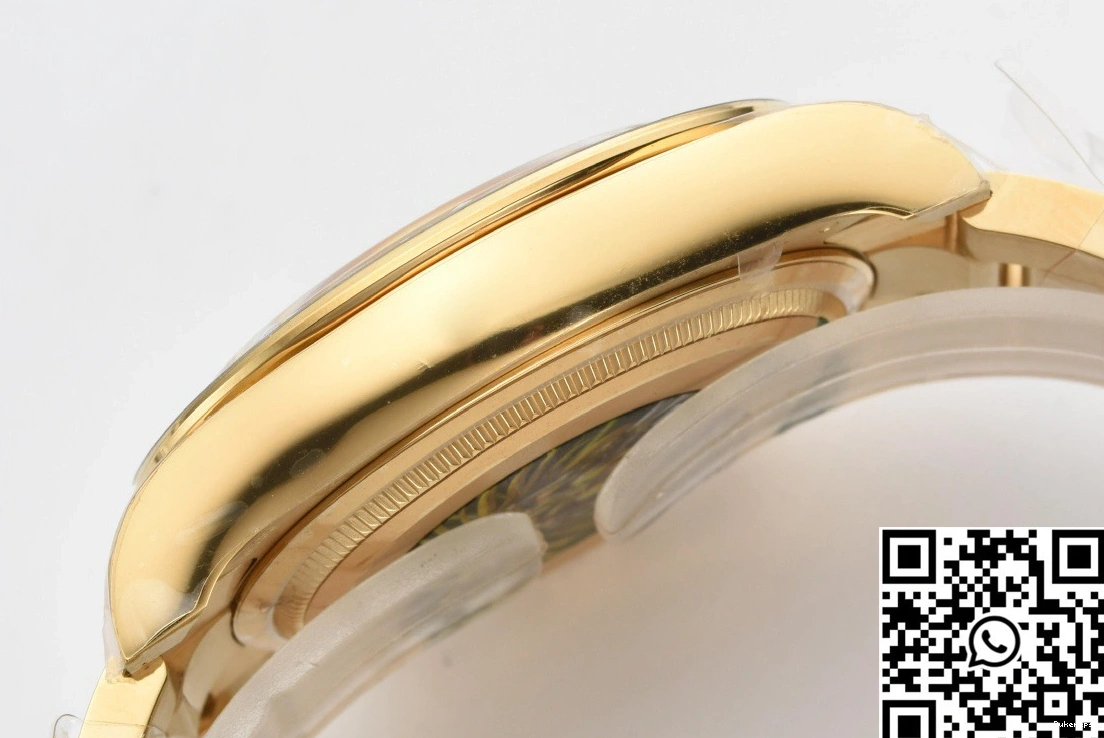 Clean Cosmograph Bezel Gold Factory Daytona Rolex M126503 (Copy) 0411